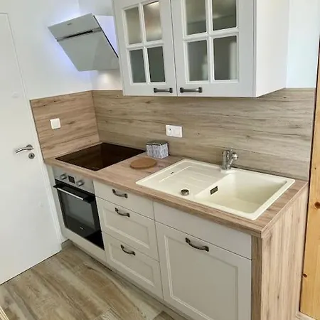 Independant 4 Personnes * Pisany